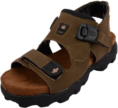 

sub kuch Men olive Flats
