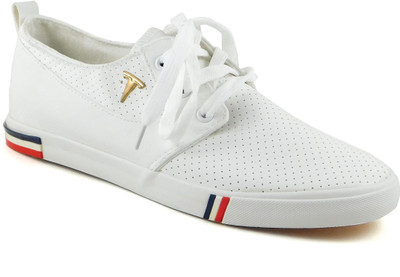 D.COM Canvas Shoes For Men(White
