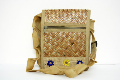 

Mcnt Sling Bag(Brown)