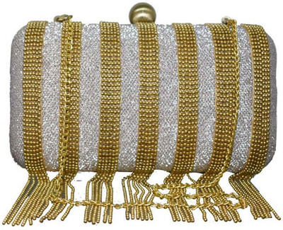 

Falah Party Silver Clutch