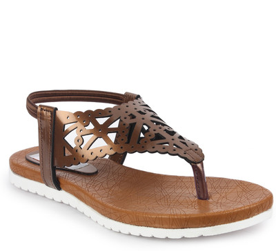 

Digni Women Brown Flats
