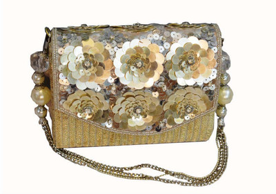 

Falah Party Silver Clutch
