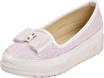 

Yellow Bee Girls Slip on Loafers(White