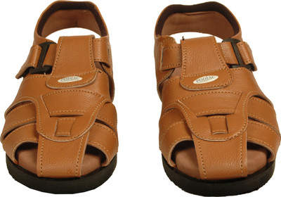 

PODIAC Men BROWN Casual