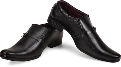 

Connekt Slip On For Men(Black