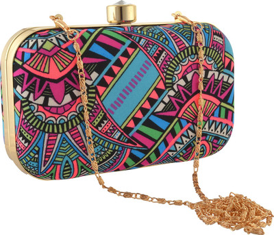 

Zephyrr Party Black Clutch