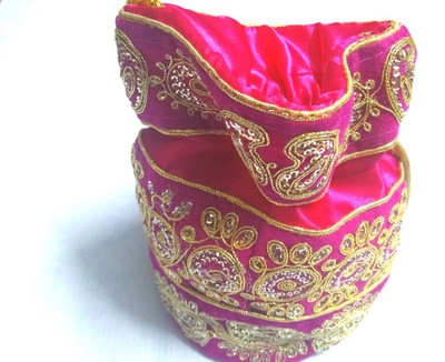 

Fashion Discovery Pink Embroidered potli Potli(Pink)