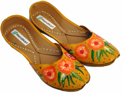 

iHandikart Handpainted Leather Jutti Jutis For Women(Multicolor, Multicolour