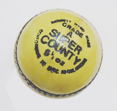 

Kyachaiyea SUPER COUNTY LEATHER CRICKET BALL Cricket Leather Ball(Pack of 1, Beige), Cream