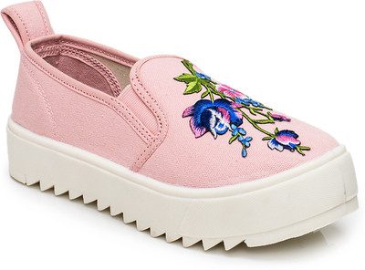 

Scentra Slip On Sneakers For Women(Pink