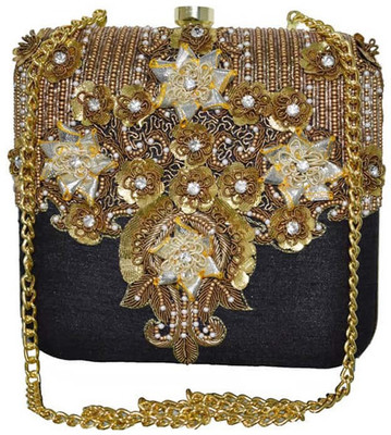 

Falah Party Black, Silver Clutch
