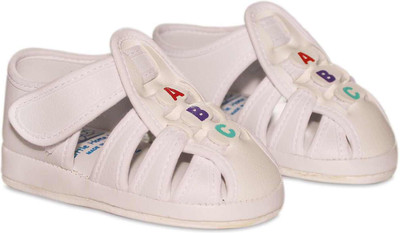 

Wonder Kids Boys & Girls Velcro Mule(Slip ons)(White