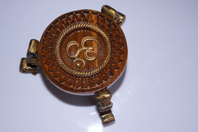 

VINAYAKA HANDICRAFTS Teak Wood Prayer Desk