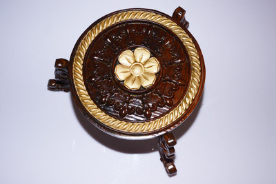 

VINAYAKA HANDICRAFTS Rosewood Prayer Desk