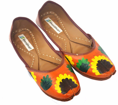 

iHandikart Handpainted Leather Jutti Jutis For Women(Multicolor, Multicolour