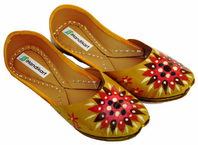 

iHandikart Handpainted Leather Jutti Jutis For Women(Multicolor, Multicolour