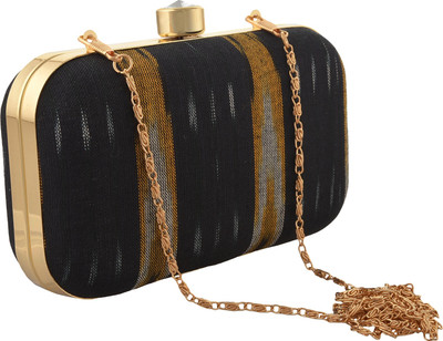 

Zephyrr Party Black Clutch