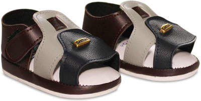

Wonder Kids Boys & Girls Velcro Mule(Slip ons)(Black