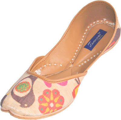 

Tamanna 3133881 Jutis For Women(White, Black, Multicolor8