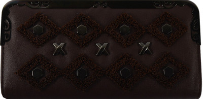

Glitters Online Casual Brown Clutch