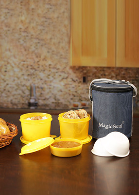 

Polyset Magic SeaL - Delux 3 Containers Lunch Box(620 ml), Yellow
