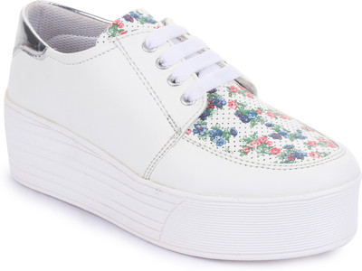 

Vilax Fashionable Sneakers Sneakers For Women(White
