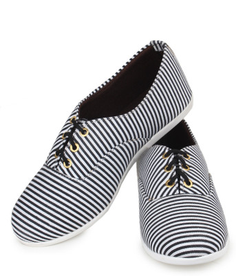 

Do Bhai Mocassin For Women(Black