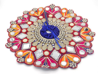 

RINU RAKHI DESIGNER LADDU GOPAL POSHAK Dress(Silk)