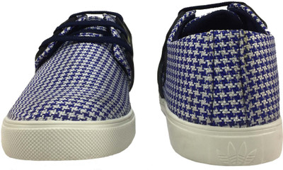 

buymore Casuals For Men(Blue
