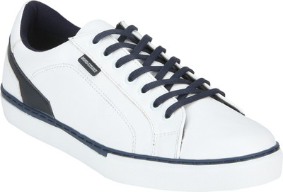 

Bond Street By Red Tape Men Casual Sneakers For Men(White, Blue