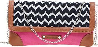 

Lemon Trunk Casual Pink Clutch