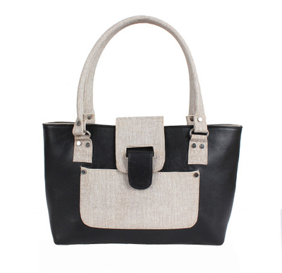 

REHBAR Shoulder Bag(Black, White)