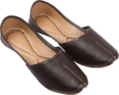 

DFR Textured Ethnic Punjabi Dark Brown Jutis For Men(Brown, Brown 1