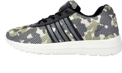 

Fast X. Solid Running Shoes For Men(Black, Silver
