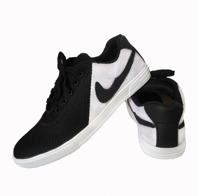

Drabbet Running Shoes For Men(Black, White, Bw
