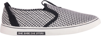 

AAIKEN Casuals For Men(Black, White