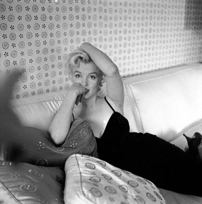 

Wall Poster Marilyn Monoroe Paper Print(12 inch X 18 inch, Rolled)