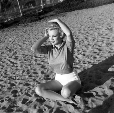 

Wall Poster Marilyn Monroe Paper Print(12 inch X 18 inch, Rolled)