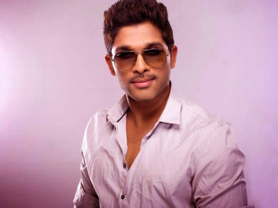 

Aabhaas Wall Poster Allu Arjun Paper Print(12 inch X 18 inch, Rolled)
