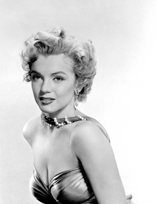 

Wall Poster Marilyn Monroe Paper Print(12 inch X 18 inch, Rolled)