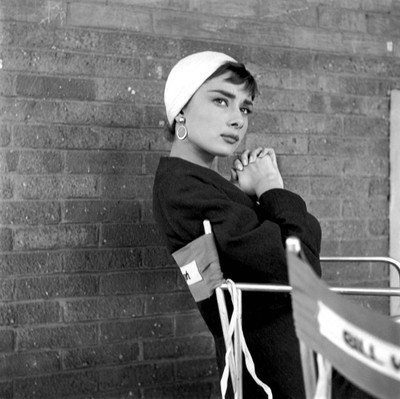 Wall Poster Audrey Hepburn Paper Print(12 inch X 18 inch, Rolled)