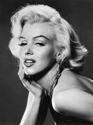 

Aabhaas Wall Poster Marilyn Monoroe Paper Print(12 inch X 18 inch, Rolled)