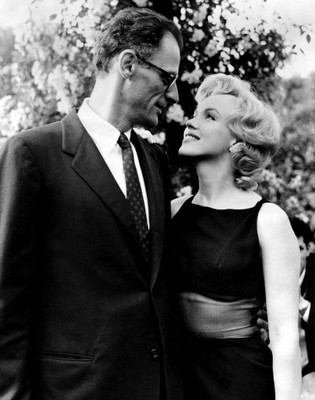 Aabhaas Wall Poster Marilyn Monoroe Paper Print(12 inch X 18 inch, Rolled)
