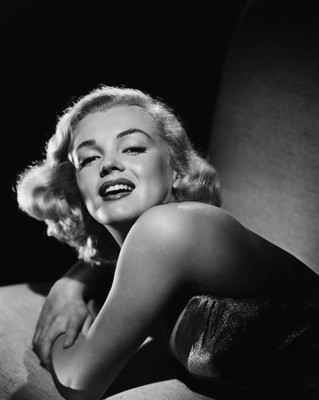 

Wall Poster Marilyn Monoroe Paper Print(12 inch X 18 inch, Rolled)