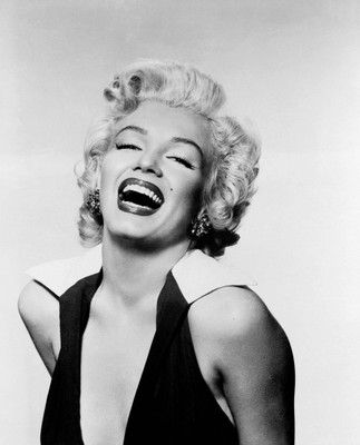 

Wall Poster Marilyn Monoroe Paper Print(12 inch X 18 inch, Rolled)