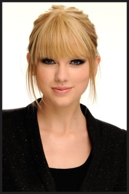 

Aabhaas Wall Poster Taylor Swift - Hair Style Paper Print(12 inch X 18 inch, Rolled)