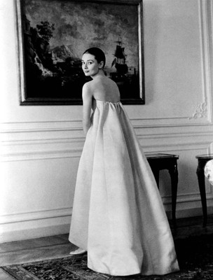 

Wall Poster Audrey Hepburn Paper Print(12 inch X 18 inch, Rolled)