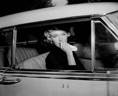 

Wall Poster Marilyn Monoroe Paper Print(12 inch X 18 inch, Rolled)