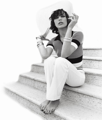 

Wall Poster Milla Jovovich Paper Print(12 inch X 18 inch, Rolled)