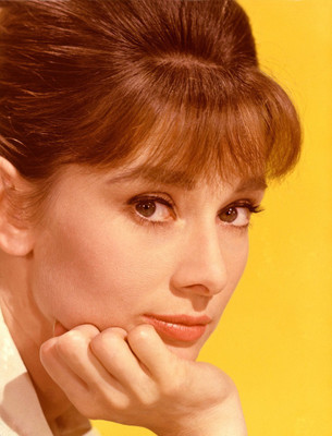 

Wall Poster Audrey Hepburn Paper Print(12 inch X 18 inch, Rolled)